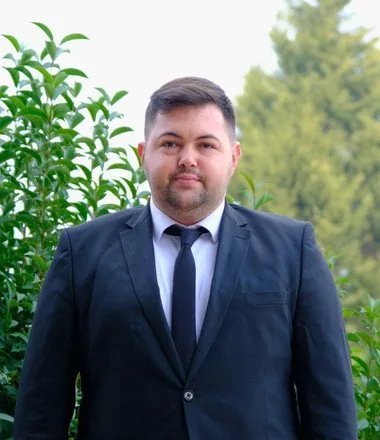 Emrah Çevik, Matematik Öğretmeni