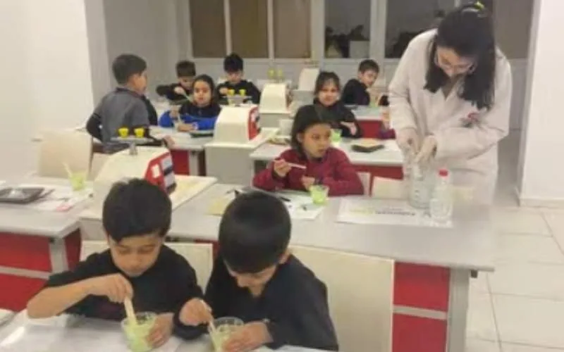 2. Sınıflardan Kendi Tutkalını Yapma Deneyimi