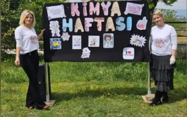 Dünya Kimya Günü ve Haftası etkinliğinde öğrenciler