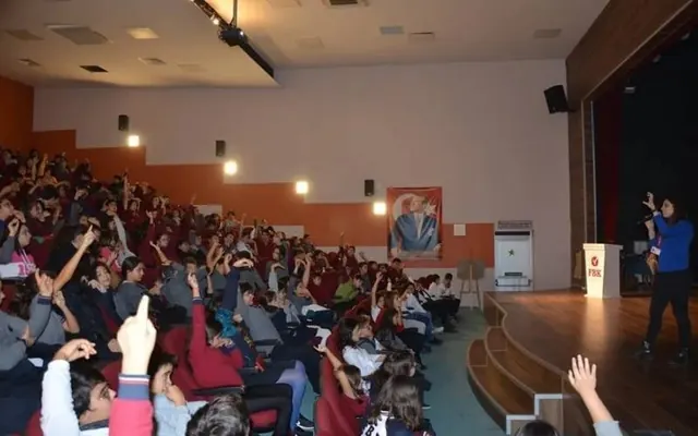 Ortaokul rehberlik etkinliğinden bir kare